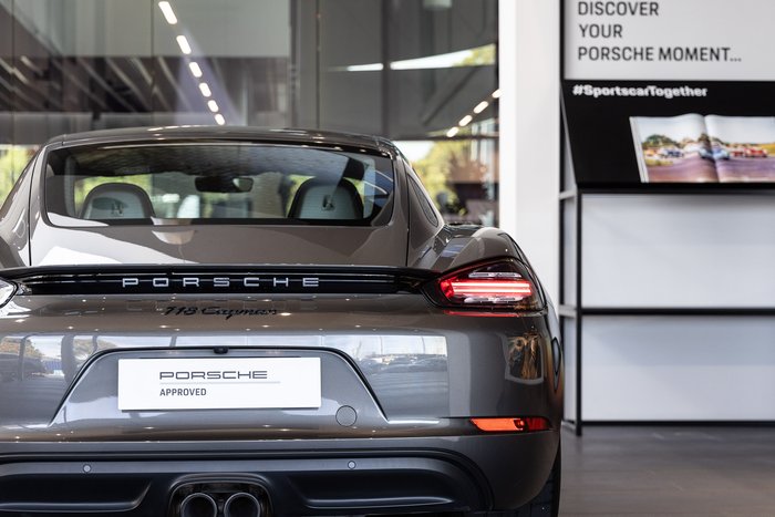 2021 Porsche 718 Cayman