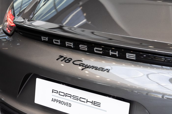 2021 Porsche 718 Cayman