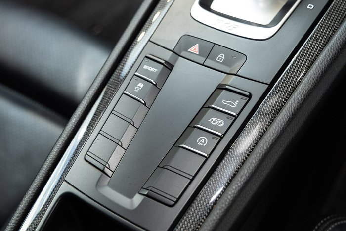 2021 Porsche 718 Cayman
