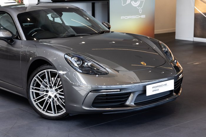 2021 Porsche 718 Cayman