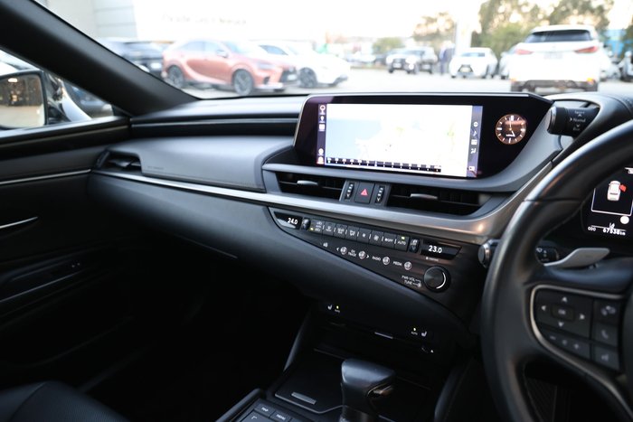 2019 Lexus ES300h ES300h Luxury 2.5L Hybrid Auto CVT Sedan 2435220 002