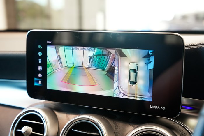 2022 Mercedes-Benz GLC-Class GLC300