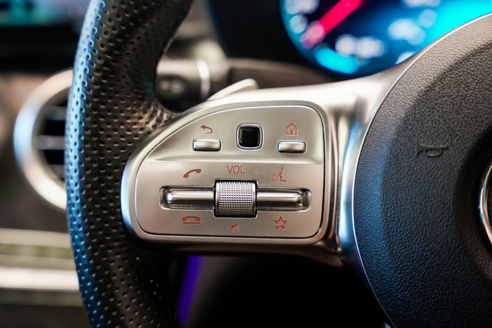 2022 Mercedes-Benz GLC-Class GLC300