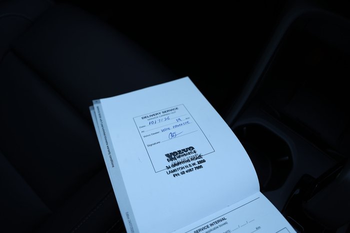 2026 Volvo XC40 Plus B4