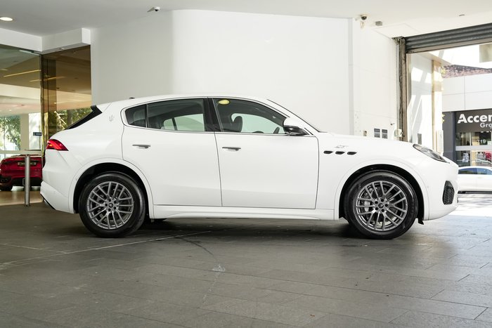 2025 Maserati Grecale GT HYBRID MY24 Bianco Banchisa-240