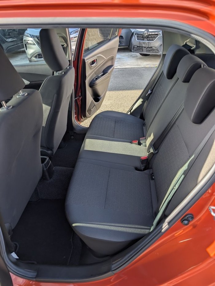 2024 Suzuki Swift Hybrid Plus