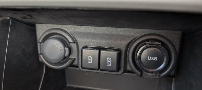 2024 Suzuki Swift Hybrid Plus