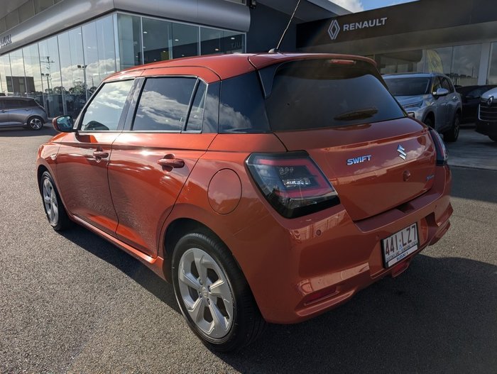 2024 Suzuki Swift Hybrid Plus