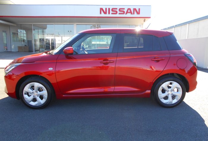 2025 Suzuki Swift Hybrid Plus