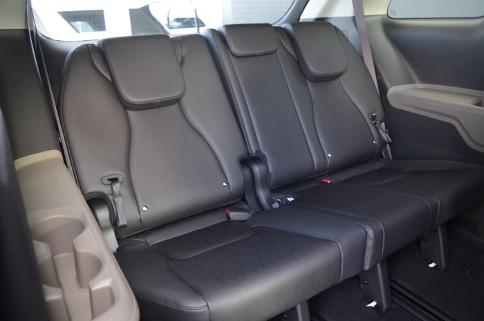 2026 Kia Carnival Sport+ HEV
