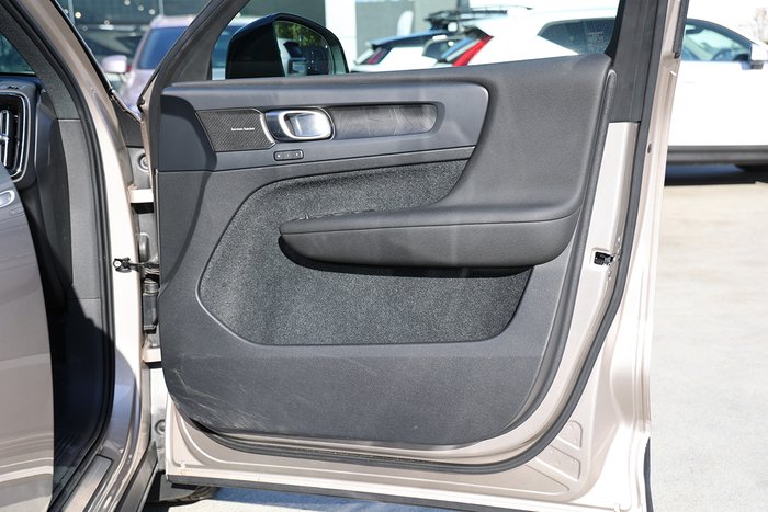 2023 Volvo XC40 Recharge Twin Pure Electric