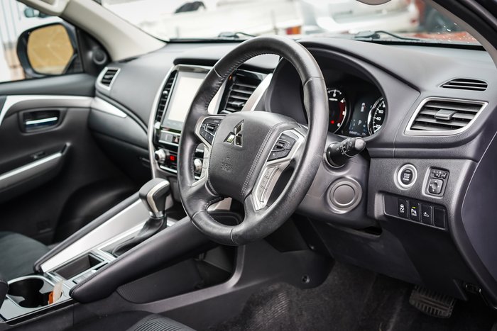 2022 MITSUBISHI PAJERO SPORT GLS (2WD) 7 SEAT