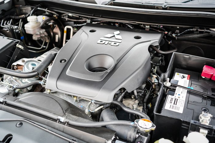 2022 MITSUBISHI PAJERO SPORT GLS (2WD) 7 SEAT