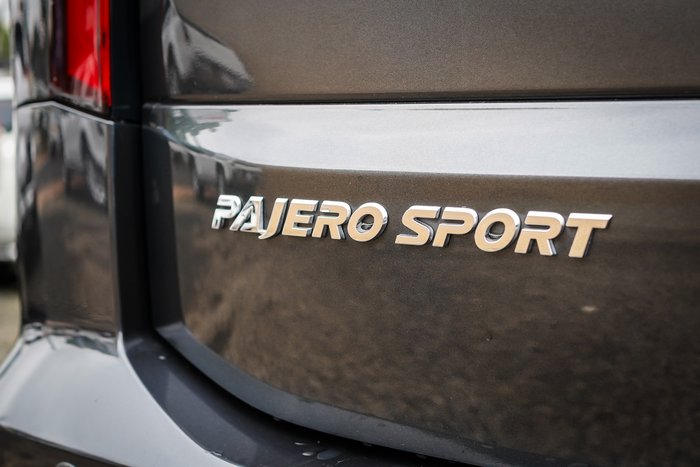 2022 MITSUBISHI PAJERO SPORT GLS (2WD) 7 SEAT