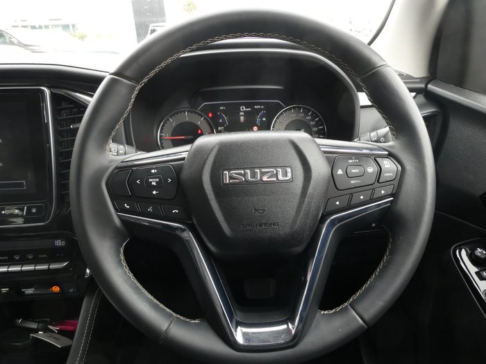 2023 Isuzu MU-X LS-T (4x4)