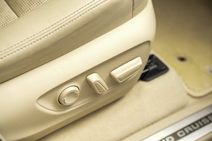 2024 Toyota Landcruiser Sahara ZX