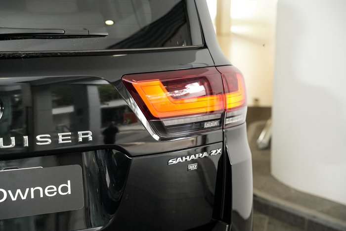 2024 Toyota Landcruiser Sahara ZX