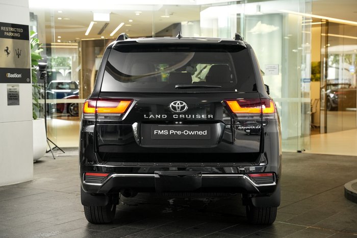2024 Toyota Landcruiser Sahara ZX