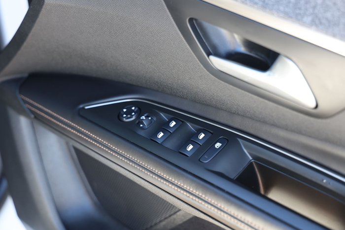 2018 Peugeot 5008 GT Line