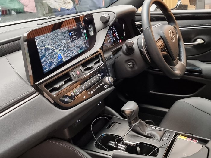 2024 Lexus ES300h Luxury 2.5L Hybrid Auto CVT Sedan