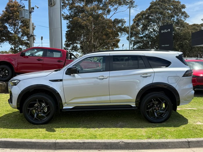 2025 Isuzu MU-X X-TERRAIN