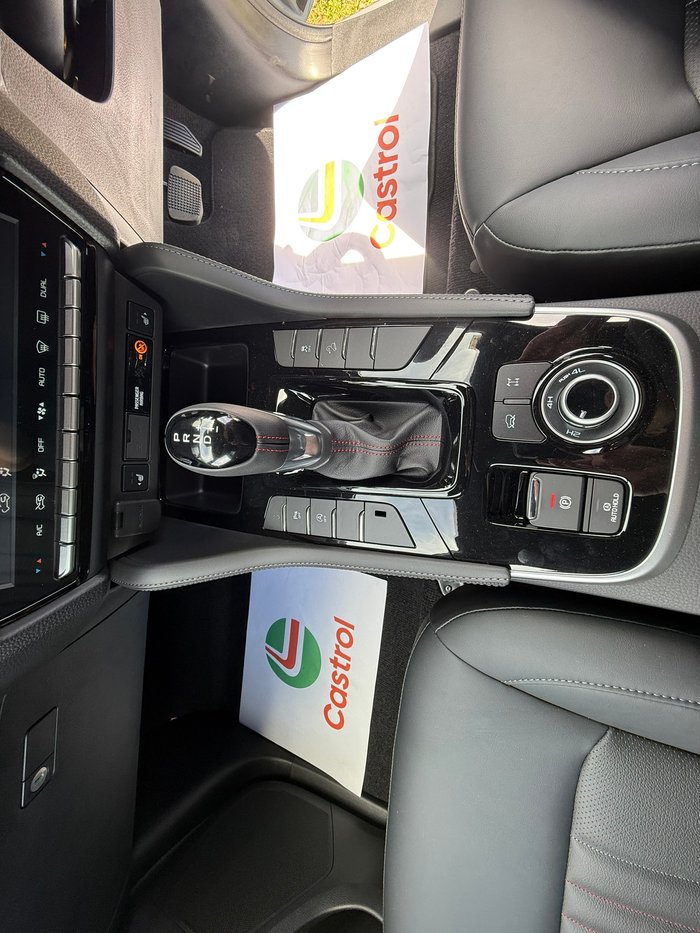 2025 Isuzu MU-X X-TERRAIN