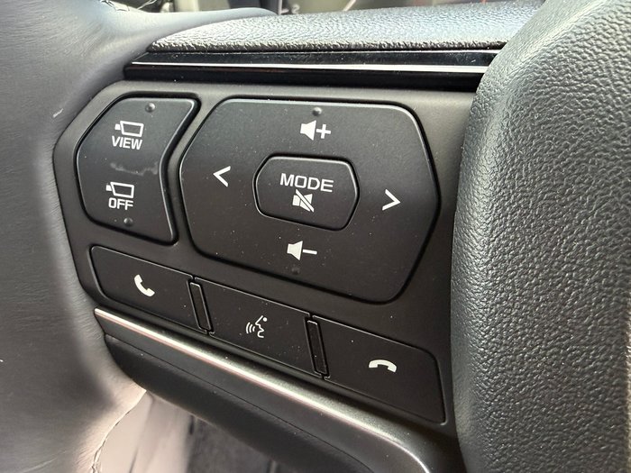 2025 Isuzu MU-X X-TERRAIN