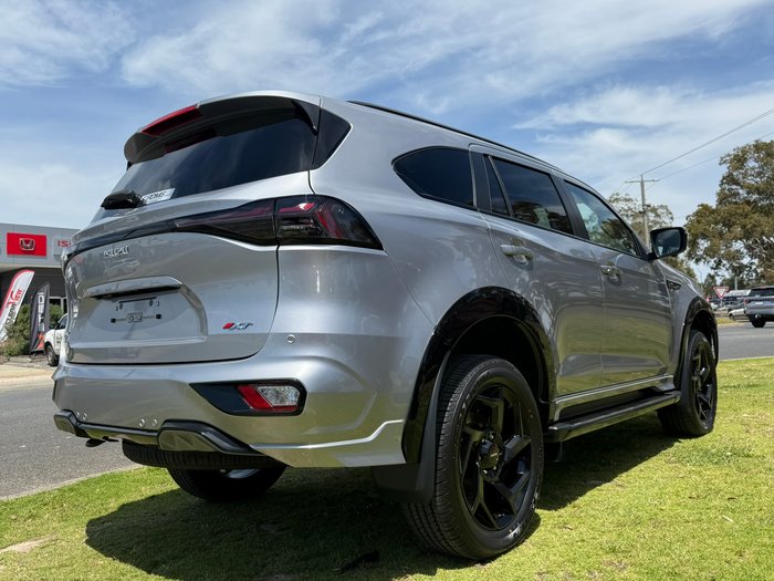 2025 Isuzu MU-X X-TERRAIN