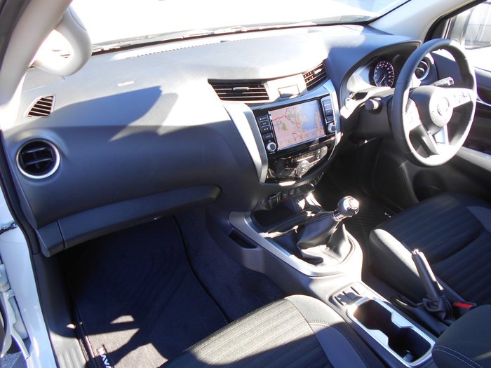 2024 Nissan Navara ST-X