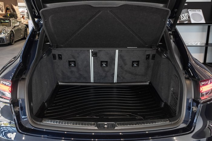 2021 Porsche Macan S