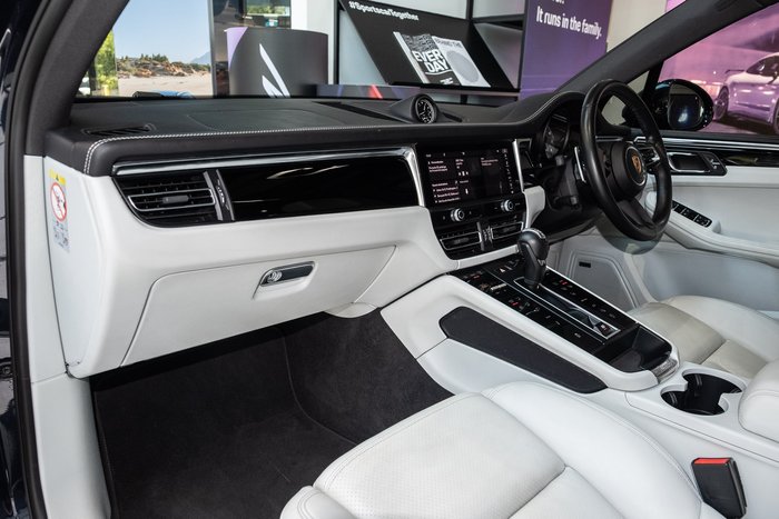 2021 Porsche Macan S