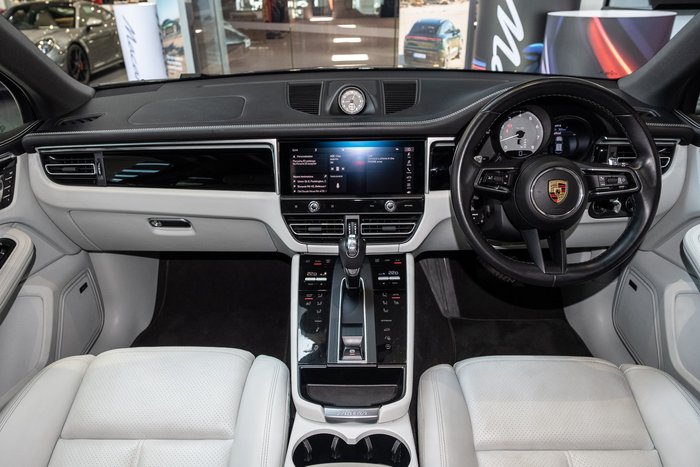 2021 Porsche Macan S