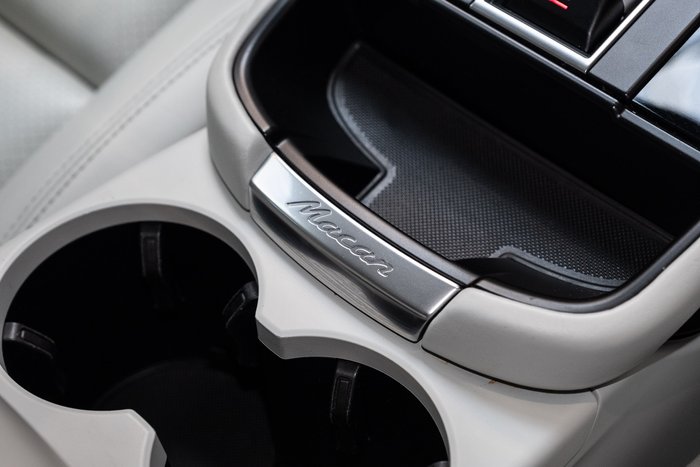 2021 Porsche Macan S