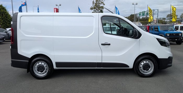 2026 RENAULT TRAFIC SWB