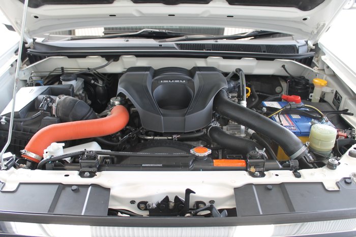 2017 Isuzu MU-X LS-T