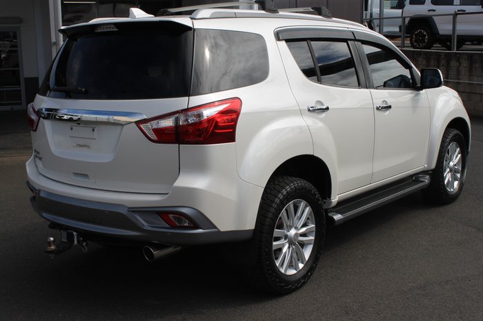2017 Isuzu MU-X LS-T