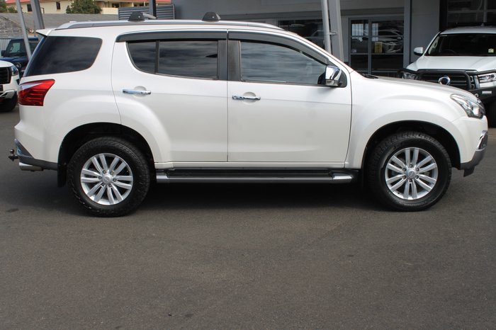 2017 Isuzu MU-X LS-T