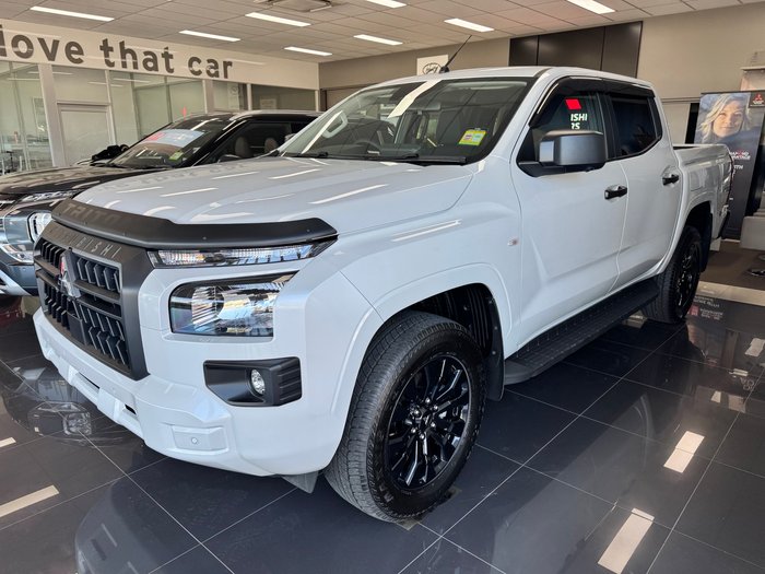 2025 MITSUBISHI Triton GLX-R