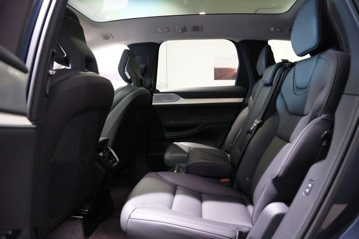 2026 Volvo EX90 Ultra Twin Motor Performance
