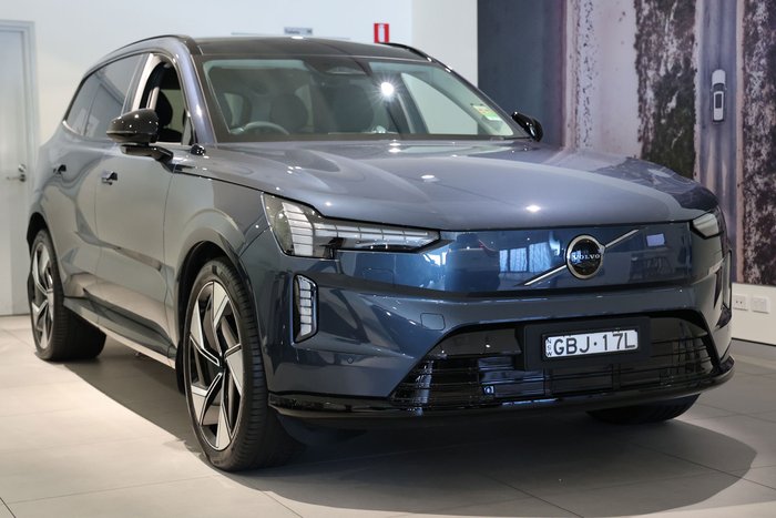 2026 Volvo EX90 Ultra Twin Motor Performance