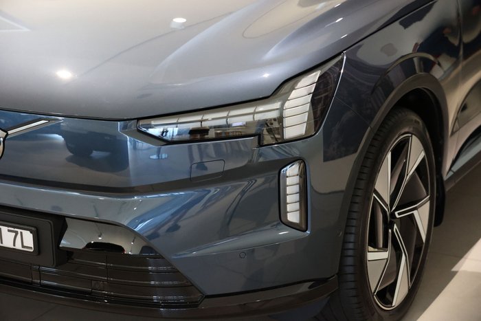 2026 Volvo EX90 Ultra Twin Motor Performance