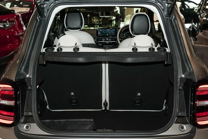 2023 Fiat 500e La Prima