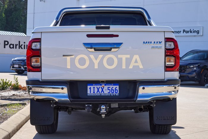 2021 Toyota Hilux SR5