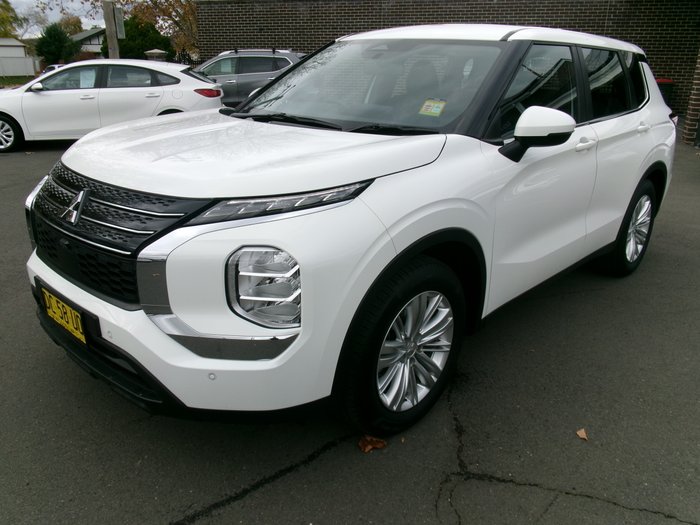 2021 MITSUBISHI OUTLANDER ES 5 SEAT (AWD)