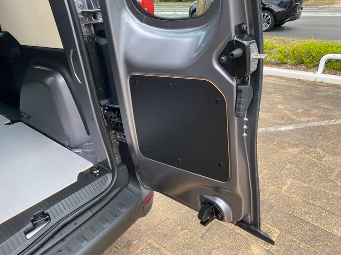 2025 Renault Kangoo LWB Automatic