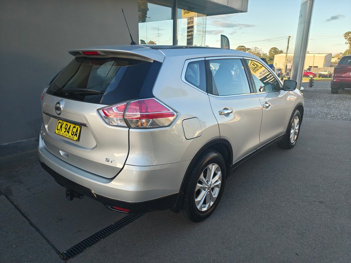 2016 NISSAN