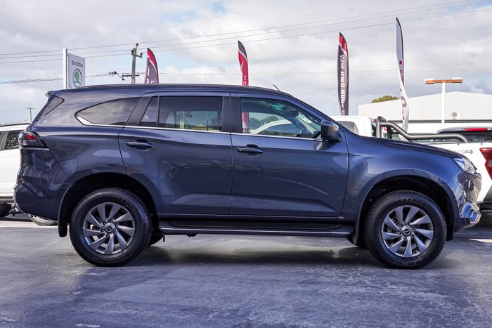 2022 Isuzu MU-X LS-U