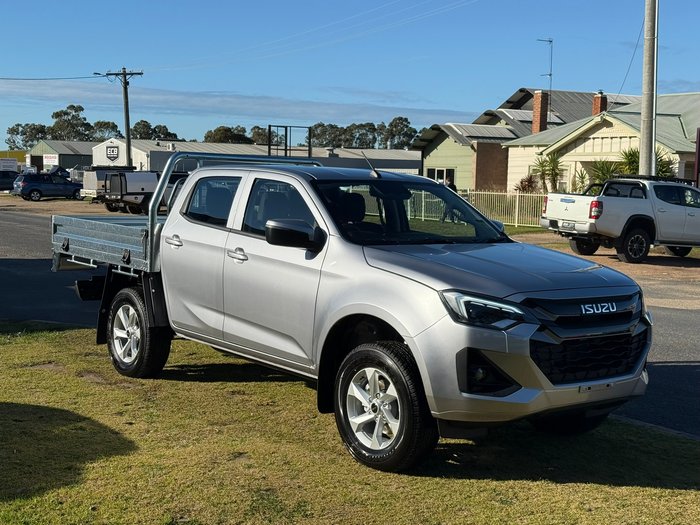 2025 Isuzu D-MAX LS-M