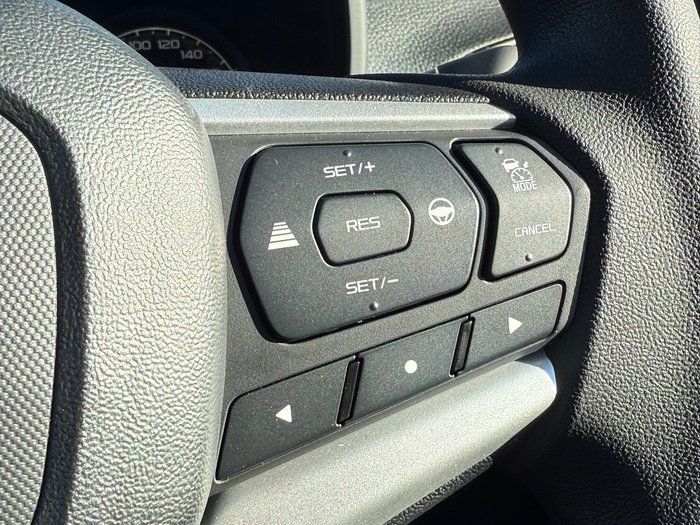2025 Isuzu D-MAX LS-M