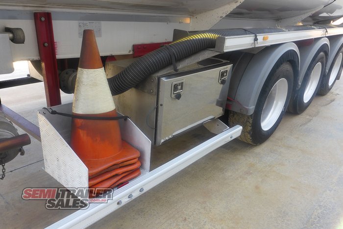 2013 Marshall Lethlean Tanker